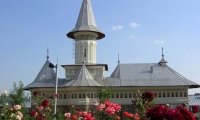 Manastirea Sfanta Cruce Din Oradea poza